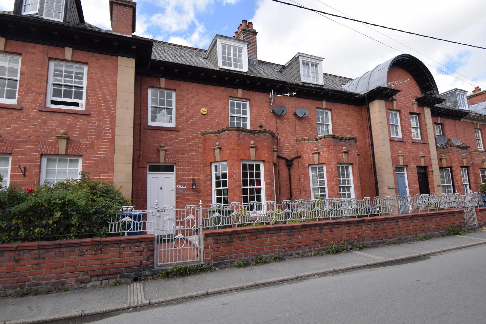 13 Arenig Street, Bala